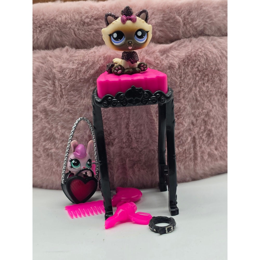 LPS Littlest Pet Shop Glitter Himalayan Cat with purse pet accessories Pink